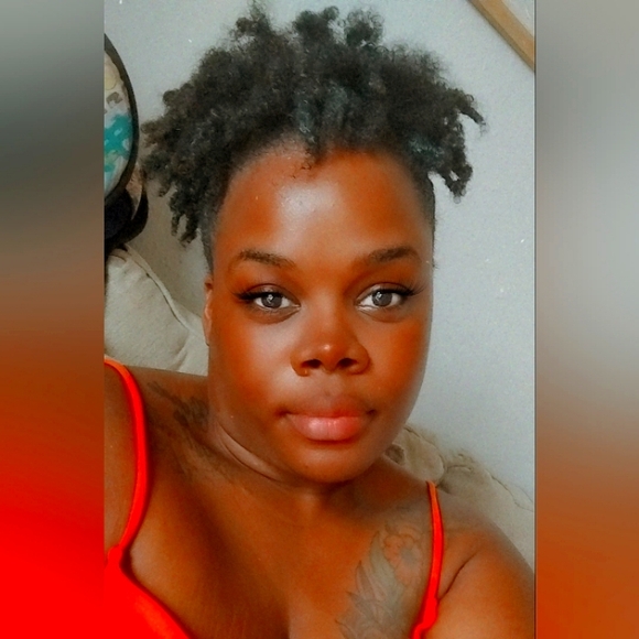 Meet your Posher, Tonika - Picture 1 of 1